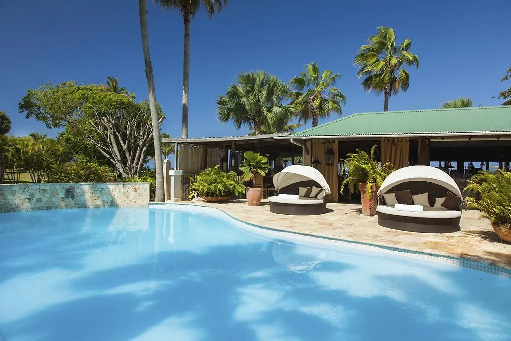 Villa Montana Beach Resort Isabela